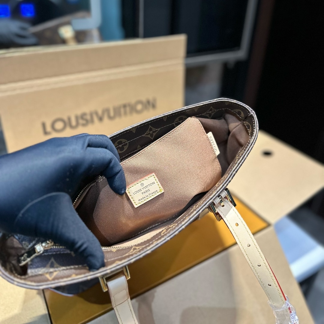 Louis Vuitton Piano Bag Monogram Canvas Brown 33Cm M12095