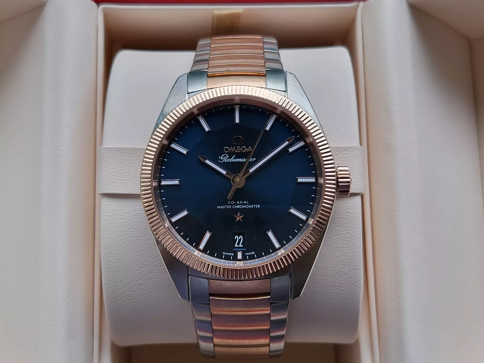 Omega Constellation Globemaster Co-Axial Master Chronometer