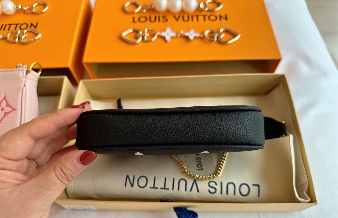 Louis Vuitton Mini Pochette Accessoires Black M80732