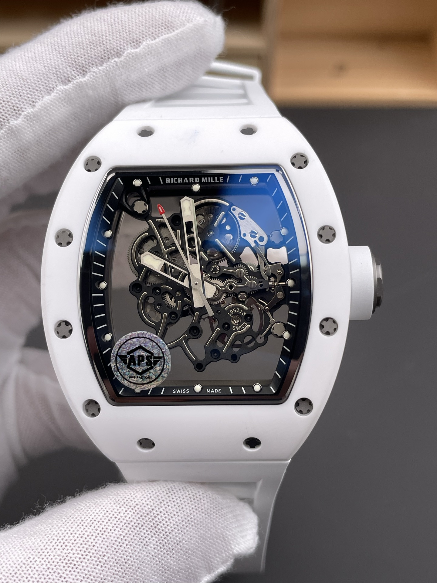 RM055 White Ceramic