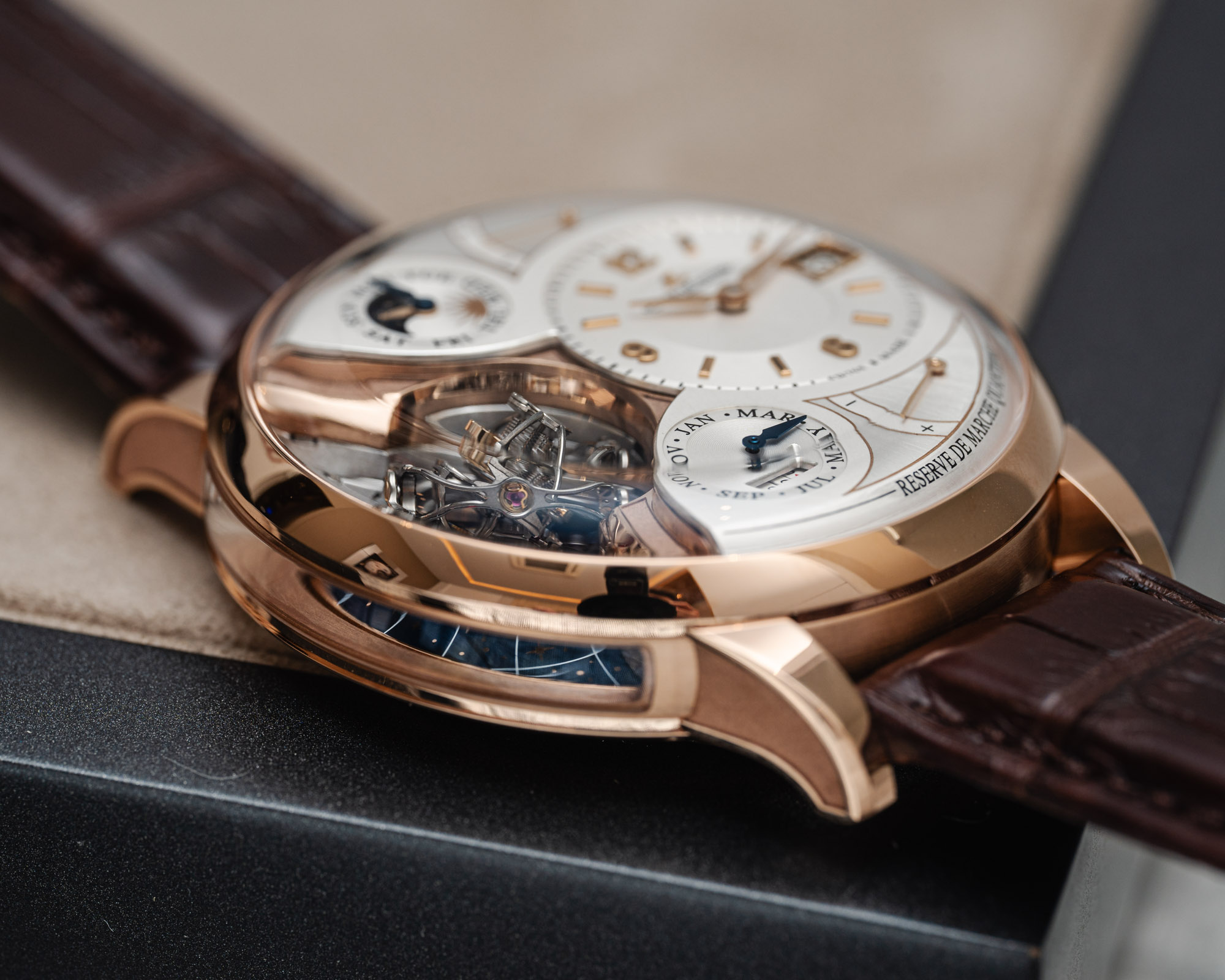 Jaeger-LeCoultre NEW THREE-AXIS TOURBILLON