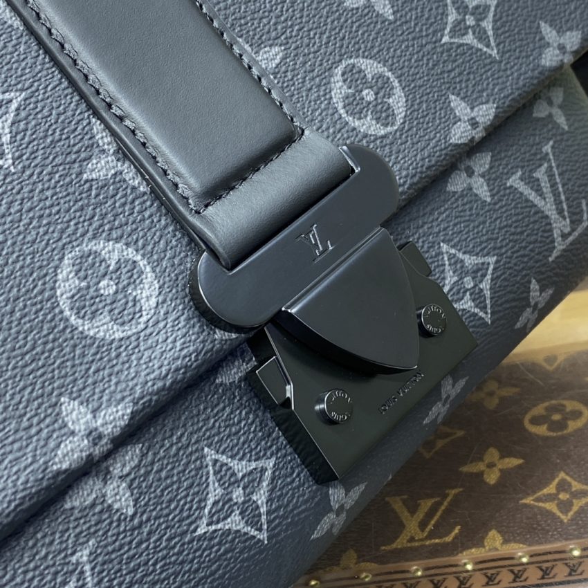Replica Louis Vuitton S – Cape Messenger Black