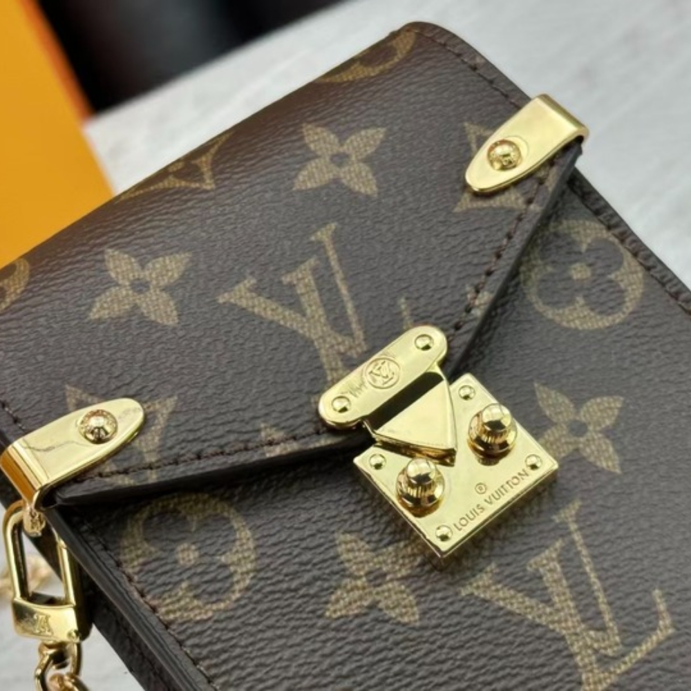 Louis Vuitton Phone Pouch Metis Monogram Brown 17Cm M13572