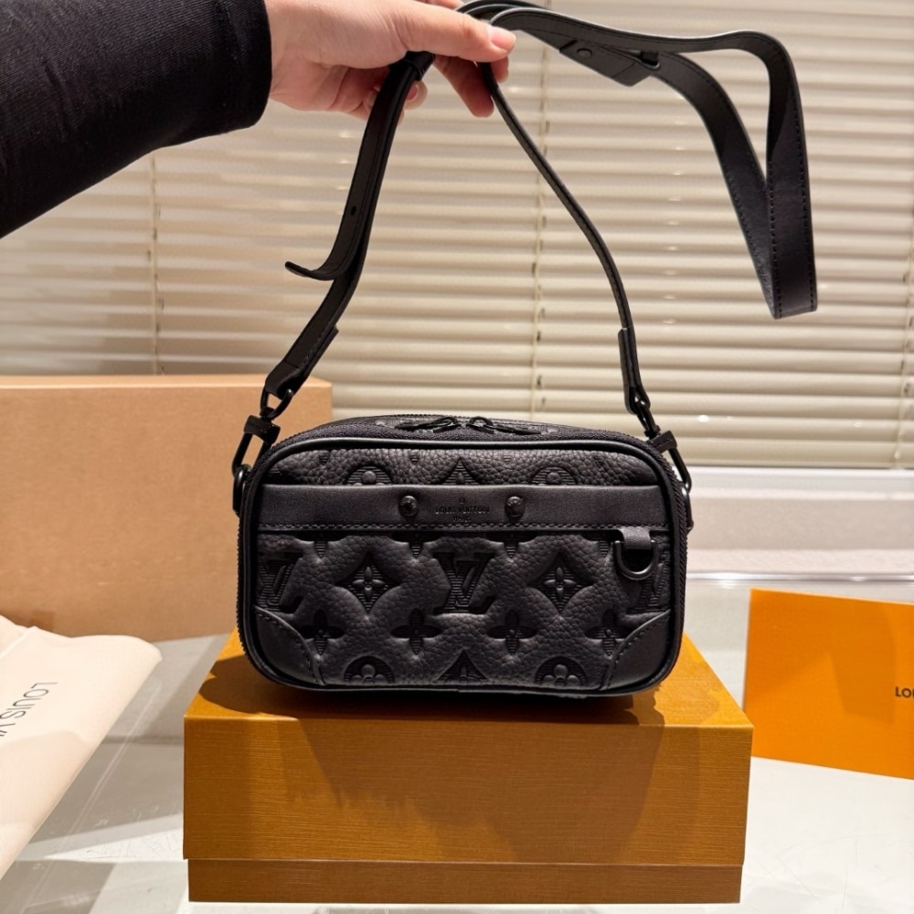 Louis Vuitton Alpha Wearable Wallet Monogram Shadow Black 19Cm M82544