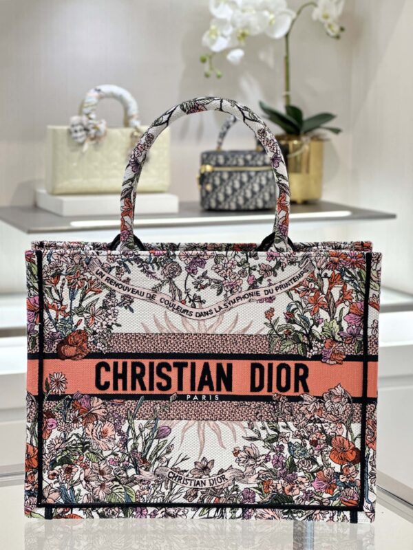 Replica Dior Tote Book Sunflower Spring