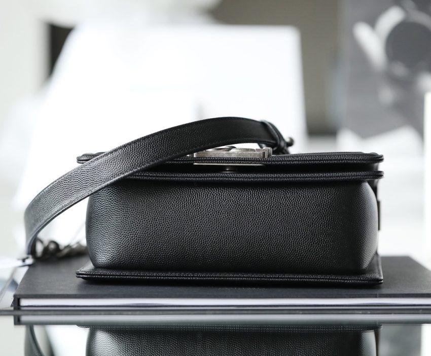 CHANEL Le Boy Black Small