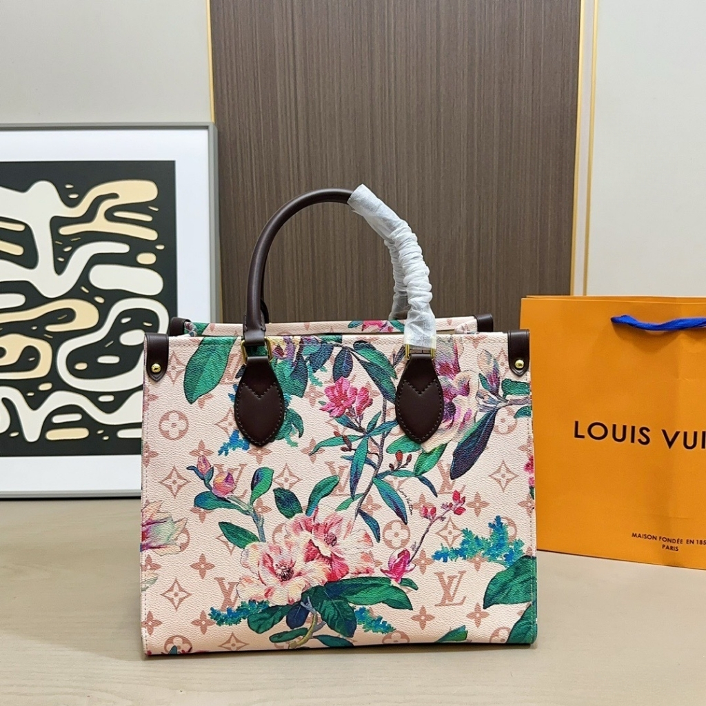 Louis Vuitton Onthego MM Monogram Canvas Dune 32cm