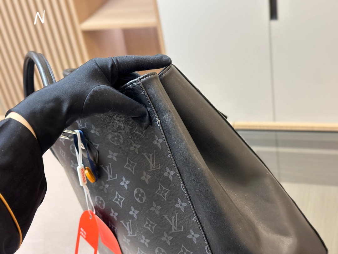 Louis Vuitton Monogram Eclipse Grand Sac Tote Black 40Cm