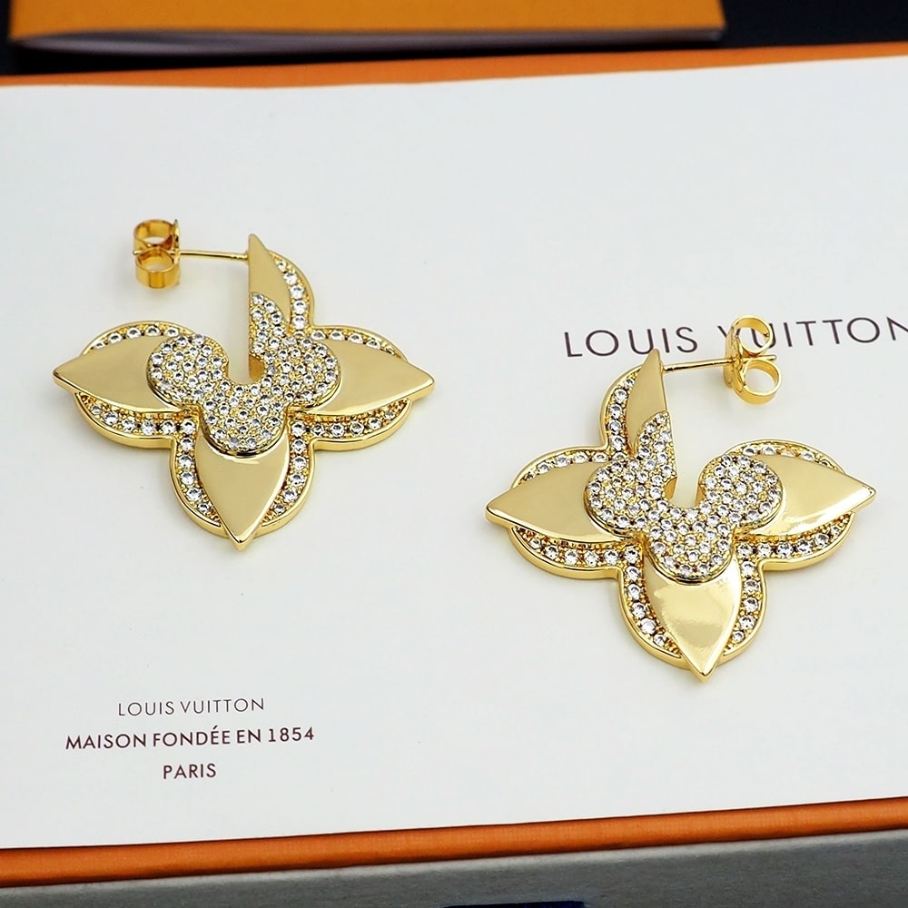 Louis Vuitton Lv Medaillon Earrings M01995