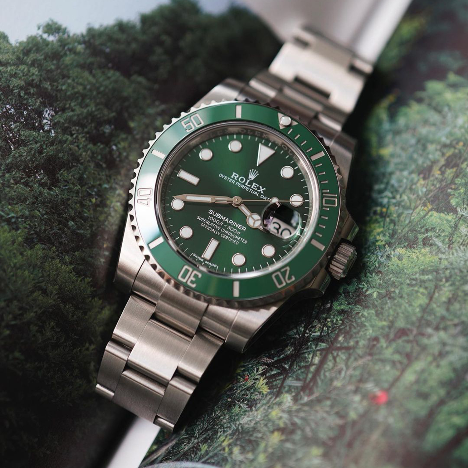 Rolex Submariner Date Hulk Green Dial Steel Mens Watch 116610LV Unworn