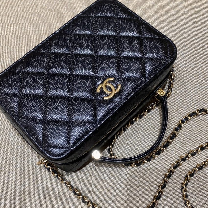CHANEL 22 Camera Bag