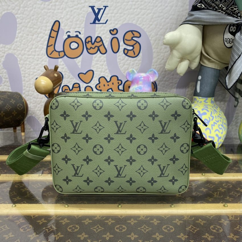Replica Louis Vuitton Trio Messenger Green