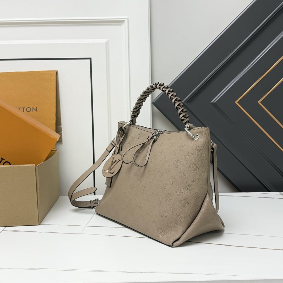 Louis Vuitton Carmel Mahina Perforated Leather Galet 32cm M56084