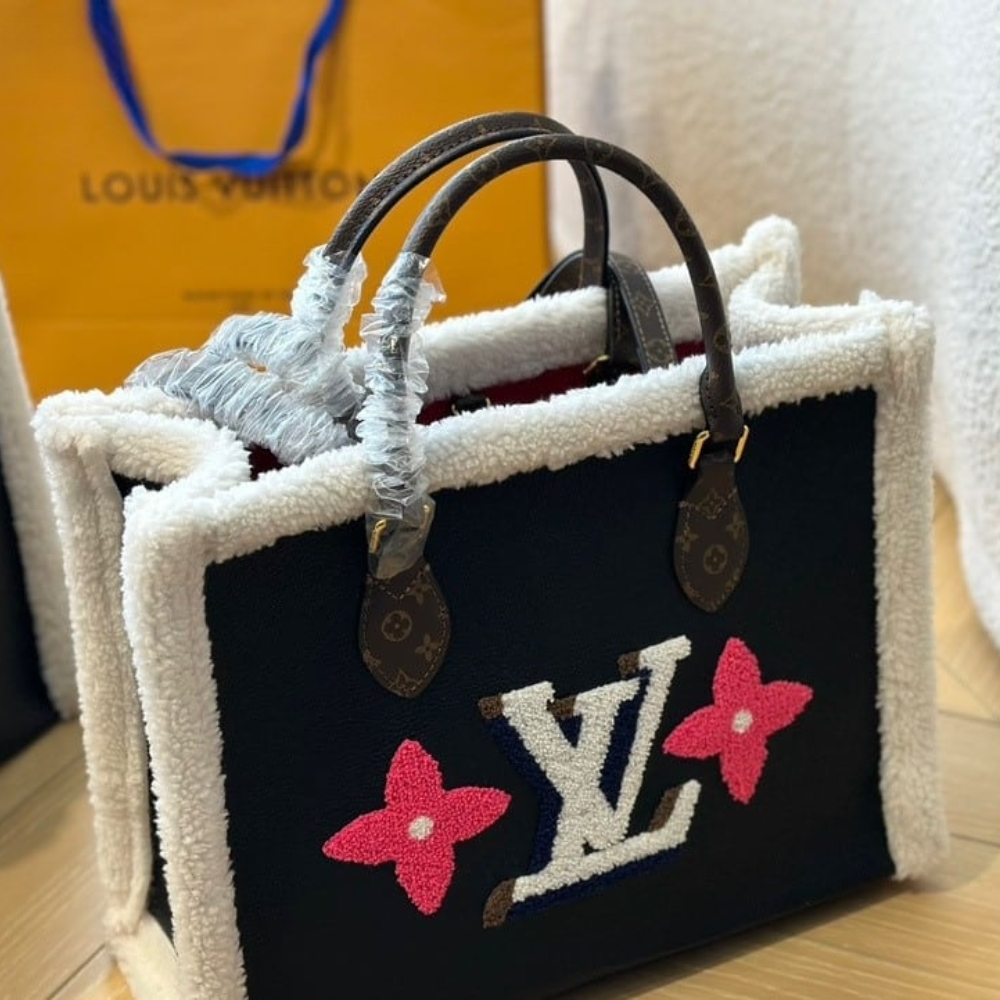 Louis Vuitton Onthego GM Teddy Bag Black 41cm M56958
