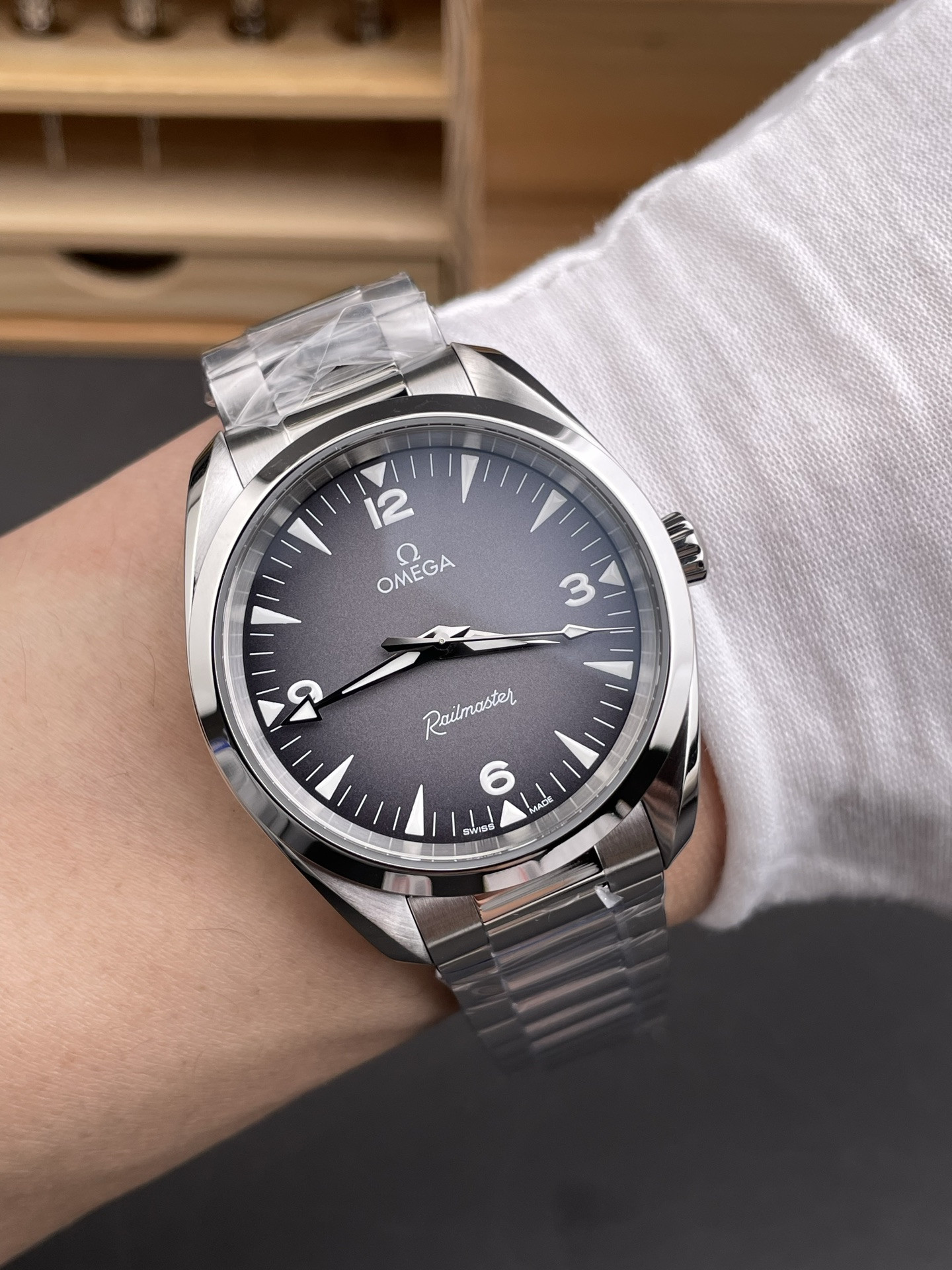 Railmaster Grey Dial Seamaster 150M