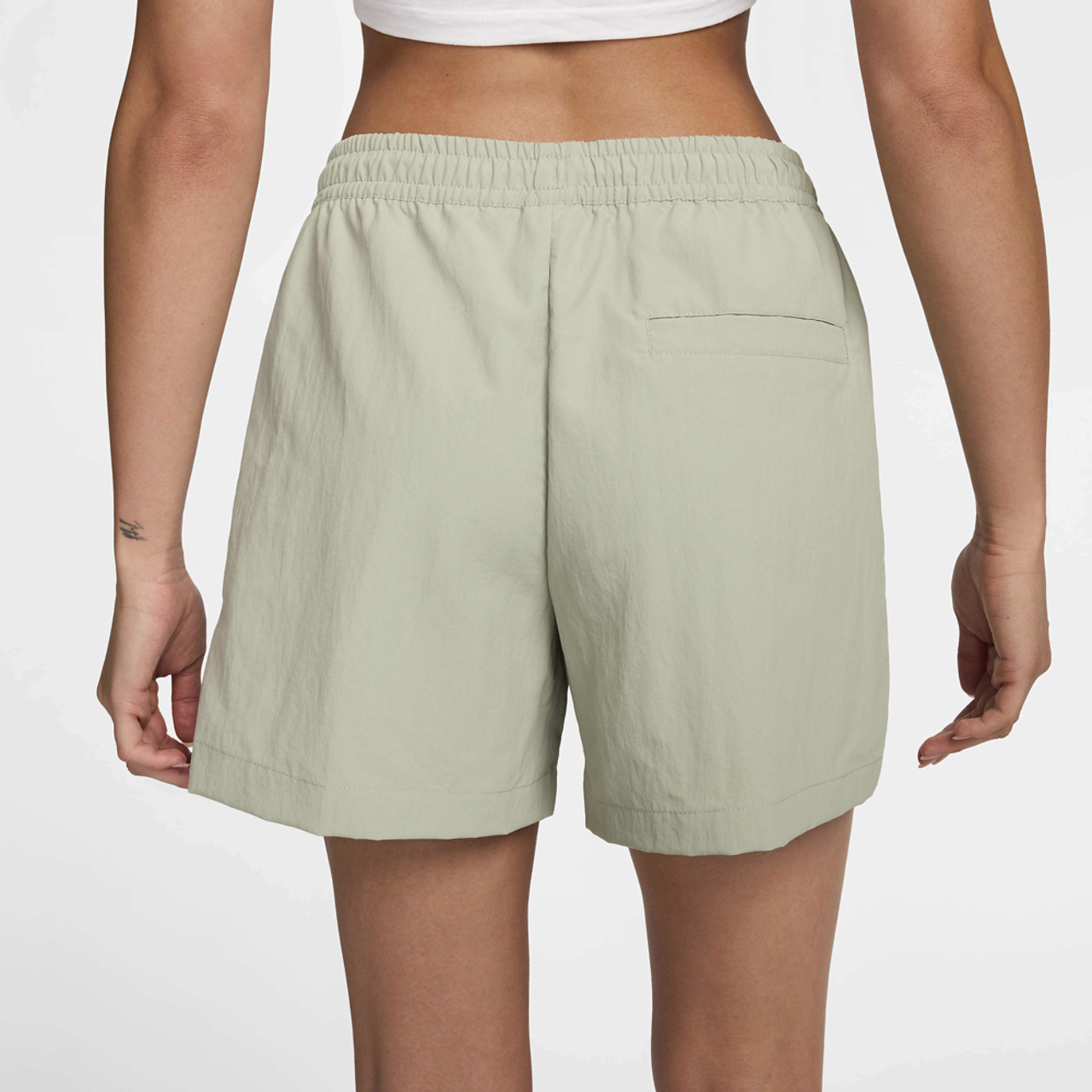 Nike Essential 5