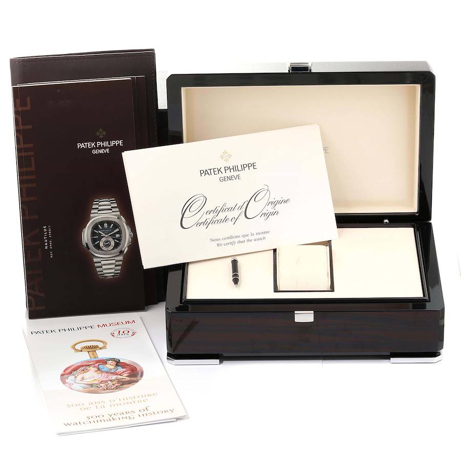 Patek Philippe Nautilus Blue Dial Steel Mens Watch 5980