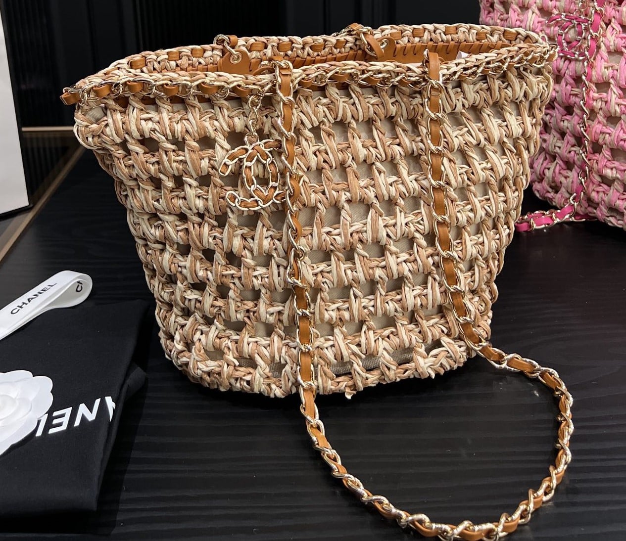 Chanel Straw Shoulder Bags Beige 27Cm