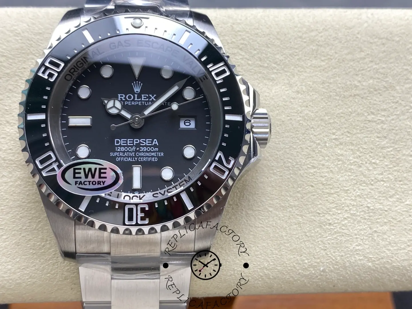 Rolex Deepsea 136660-0006 1:1 Clone 44 Black Dial