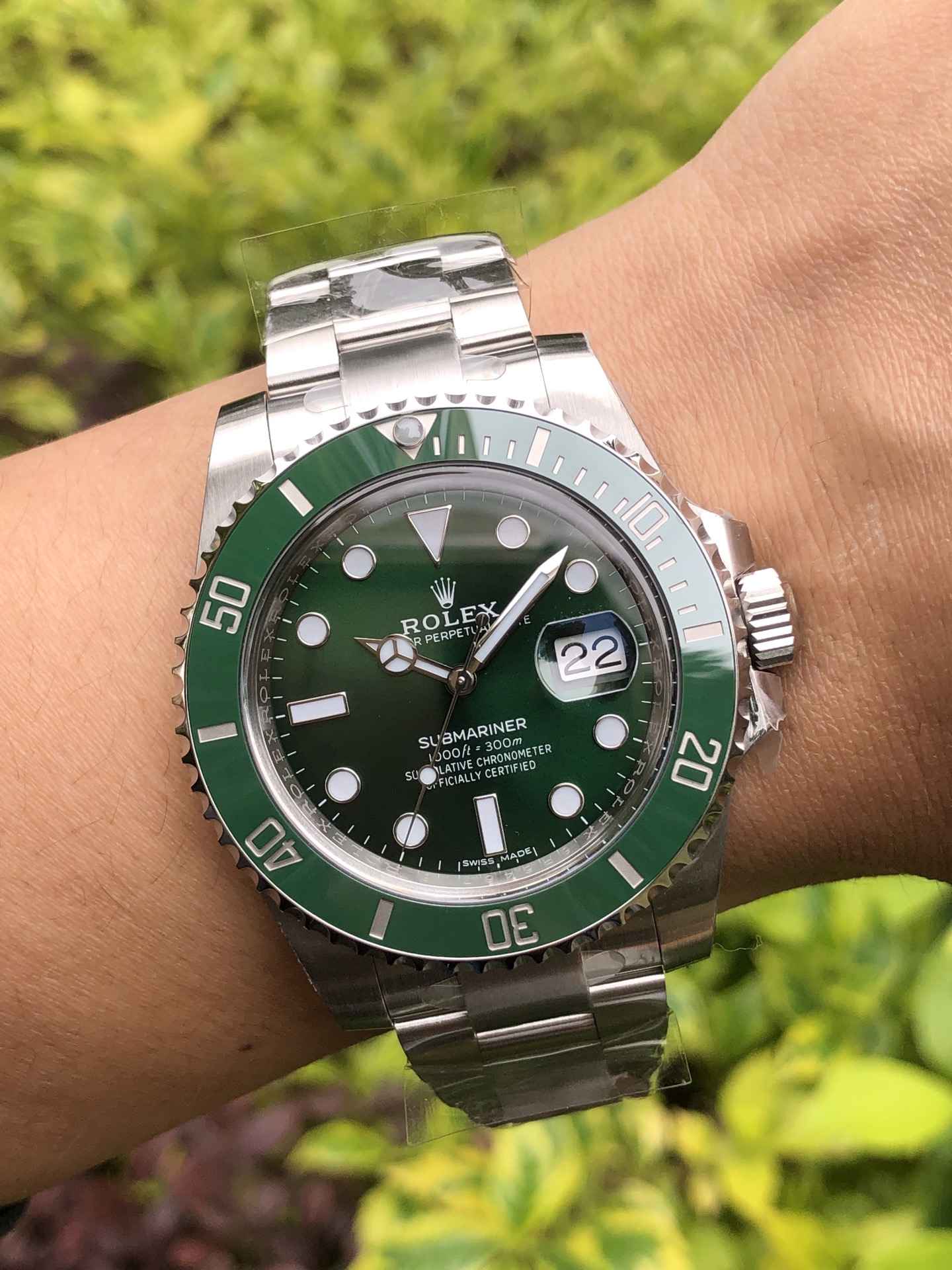 CC Rolex Submariner Date 116610LV Stainless Steel Oyster 40MM Green Dial Mens Replica Watch