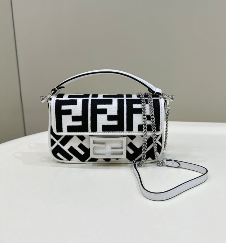 Replica Fendi Baguette Small White