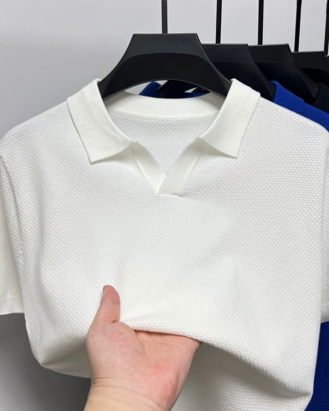Men’s knit polo with seagull collar and pineapple weave