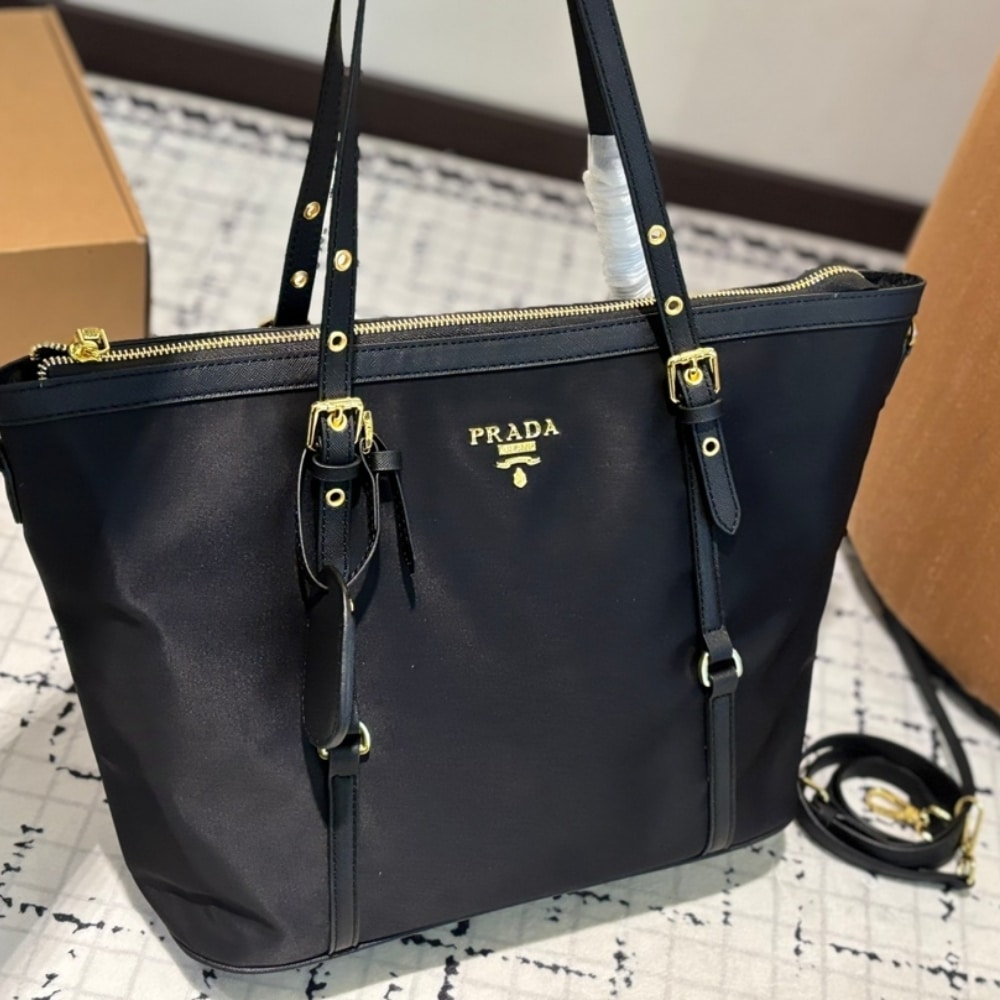 Prada Luxury Gallery Pocono Shoulder Black 34Cm