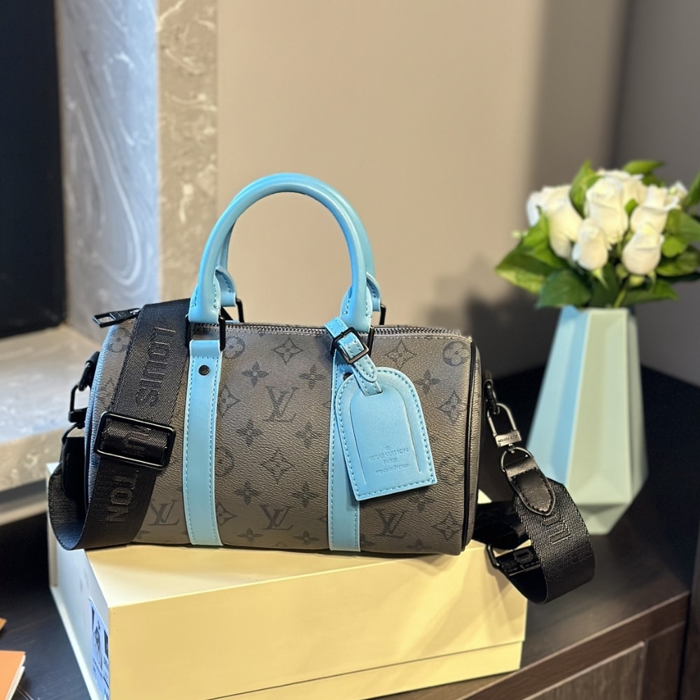 Louis Vuitton Keepall Bandoulière 25 Monogram Eclipse Reverse Coated Canvas Turquoise 25cm M11645