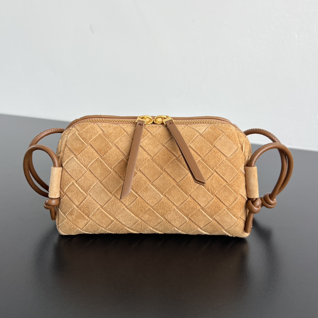 Replica Bottega Veneta Concert Pouch