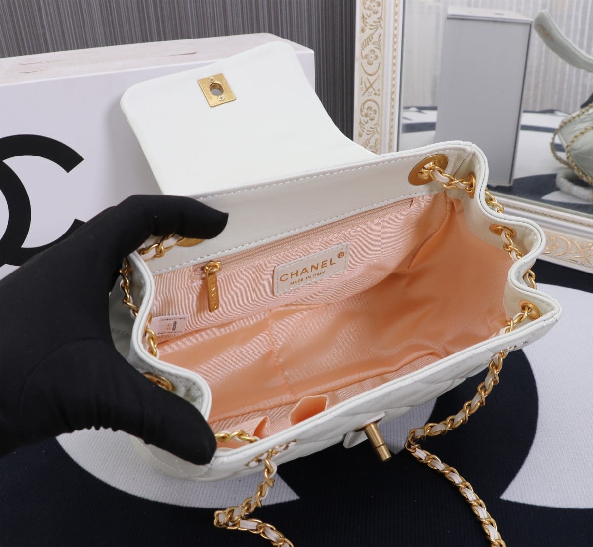 Chanel Mix Accordion Cc Flap Bag Quilted Glazed Leather White 23Cm