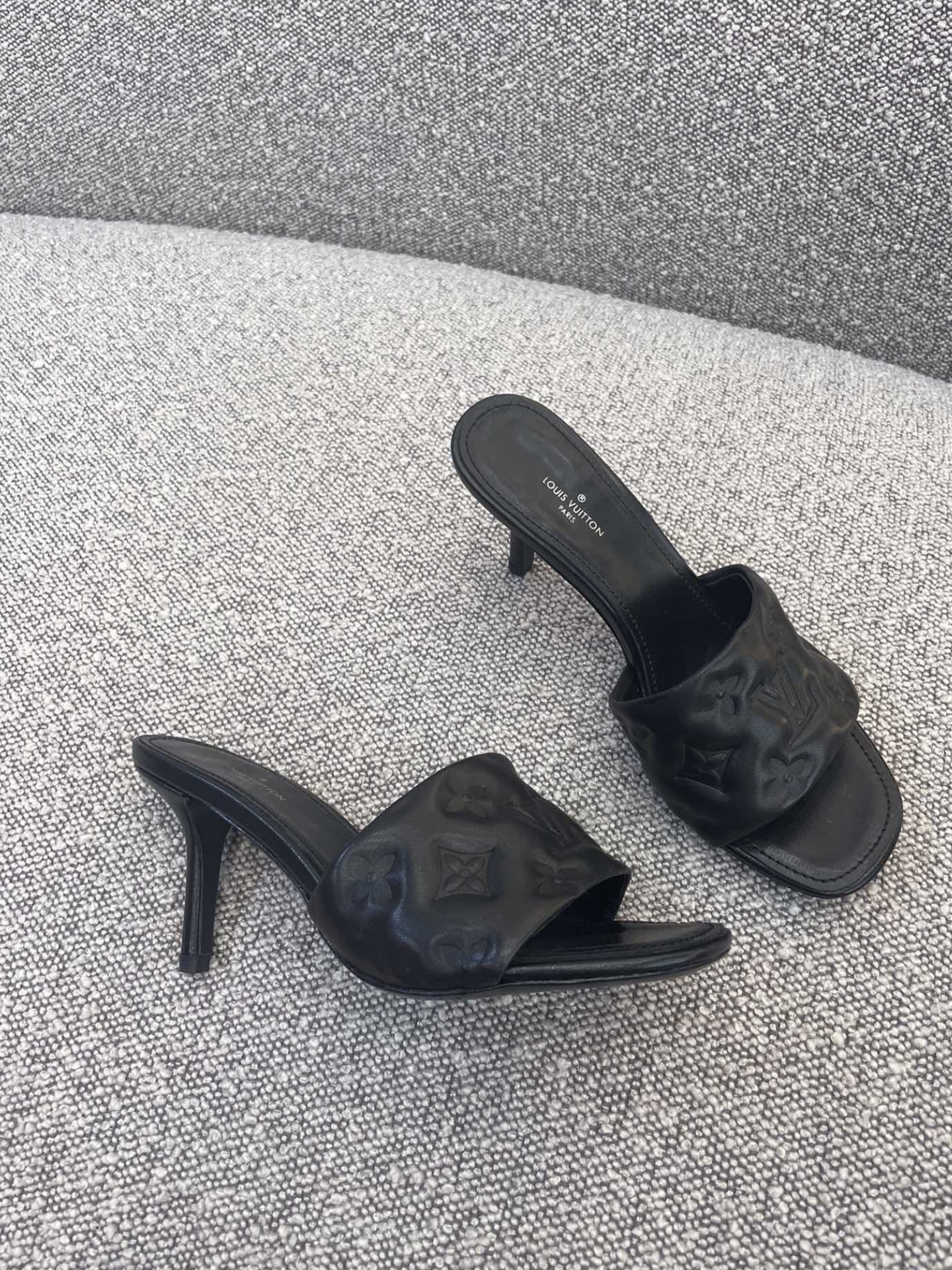 Louis Vuitton Revival Mule Black 1A9Oww