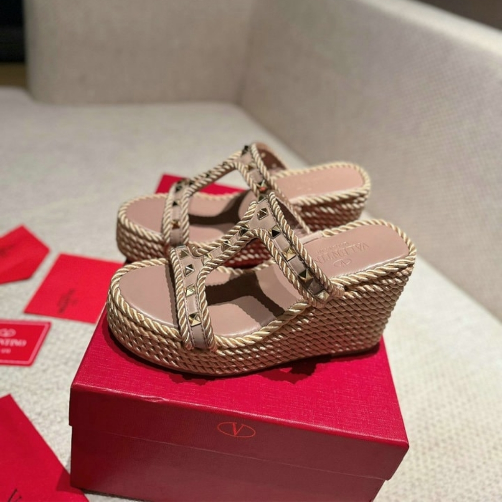 Valentino Garavani Rockstud Wedge Sandal Dark Pink