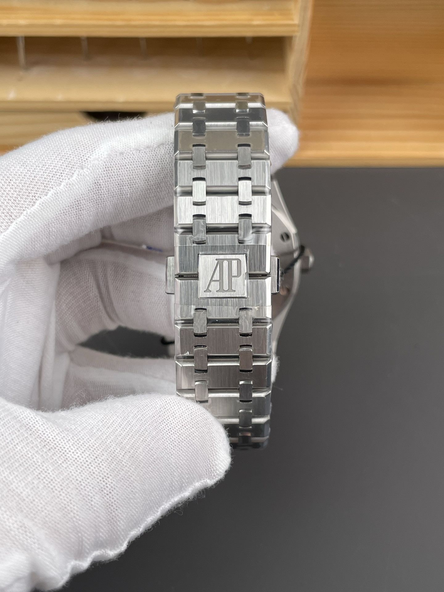 Royal Oak 15400 Black Dial