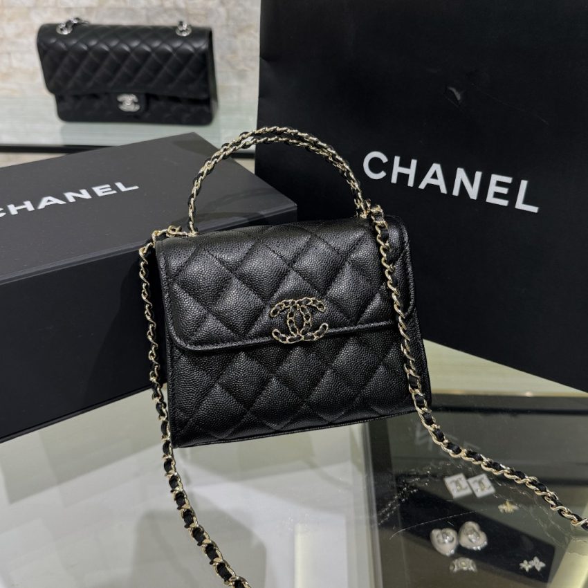 CHANEL 23k Kelly Handle