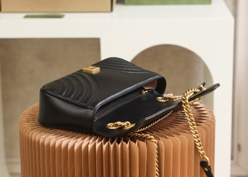 Replica Gucci Marmont Medium Black