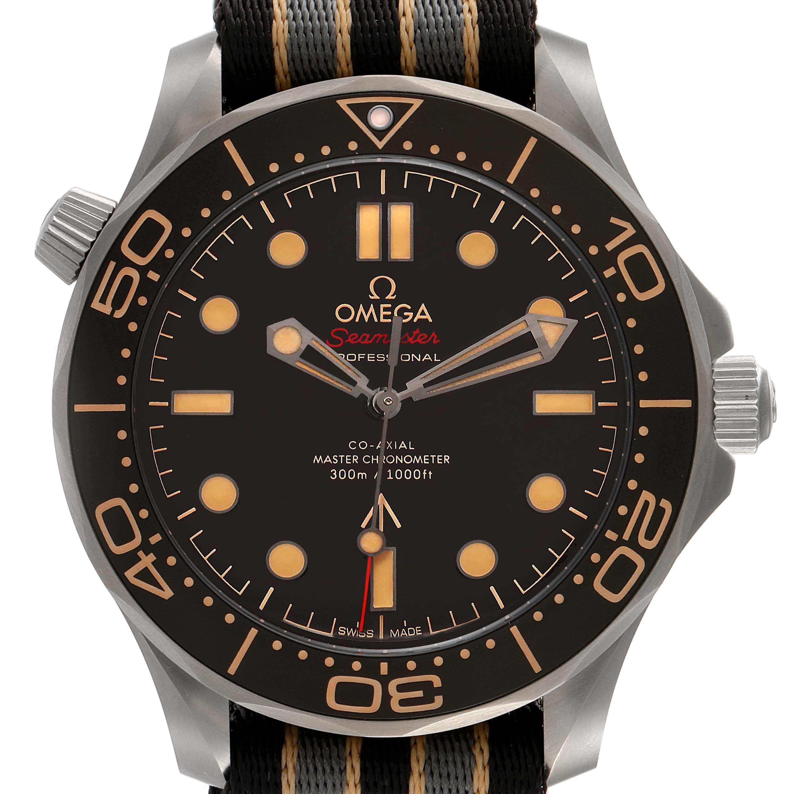 Omega Seamaster 300M 007 Edition Titanium Mens Watch 42.0 MM 210.92.42.20.01.001