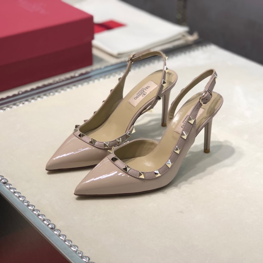 Valentino Garavani Rockstud Patent Leather Strap Pump Beige
