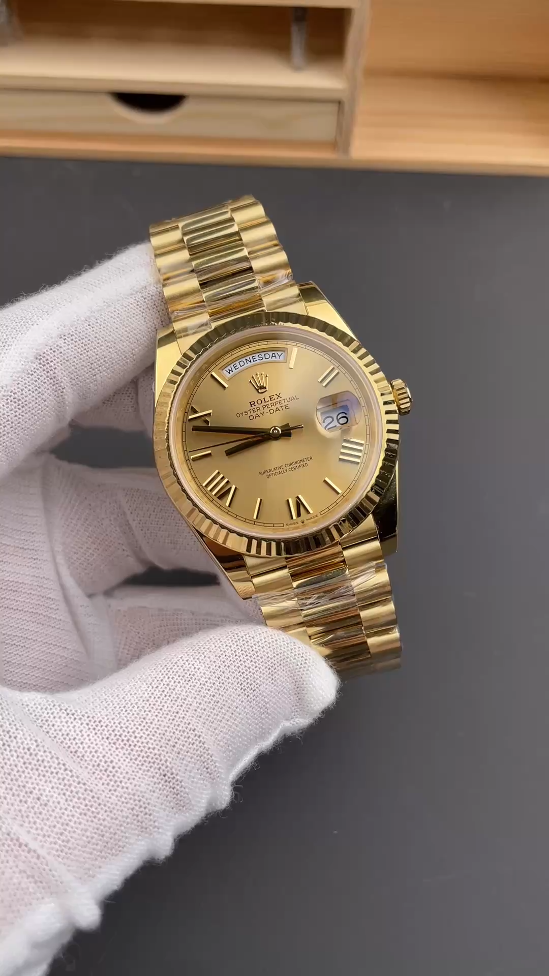 Rolex Day-Date 228238 Champagne Roman Dial Fluted Bezel 40mm Mens Replica Watch