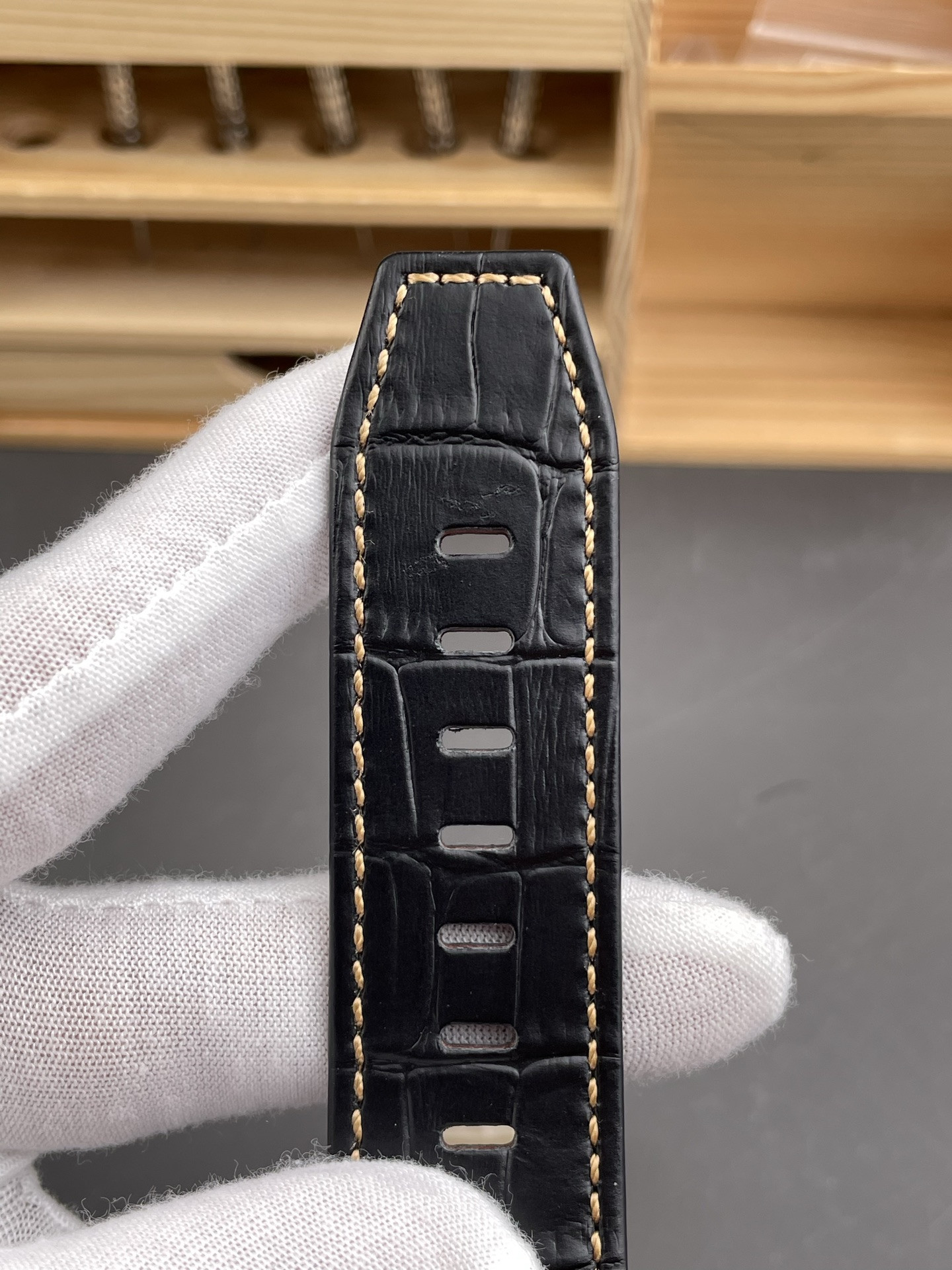 Royal Oak 26240 Black Steel Case