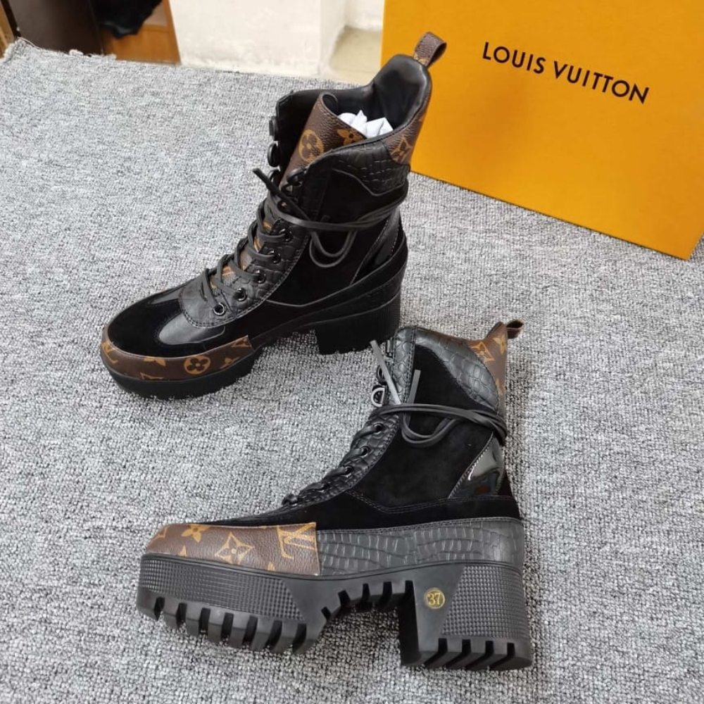 Louis Vuitton Laureate Boots Black