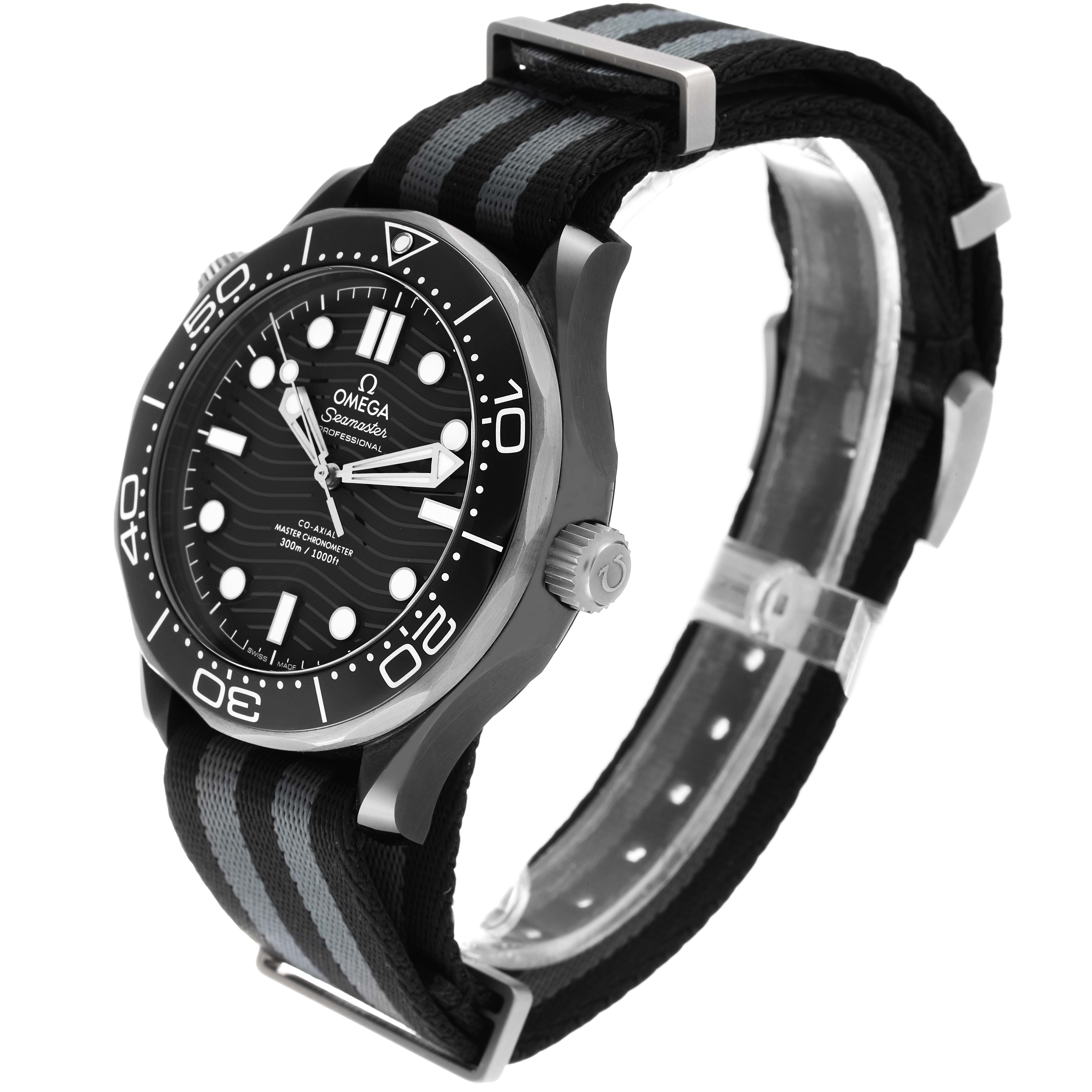 Omega Seamaster Diver Master Chronometer Ceramic Titanium Mens Watch 43.5 MM 210.92.44.20.01.002