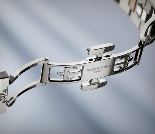 Patek Philippe Cubitus 45mm Reference : 5821/1AR-001