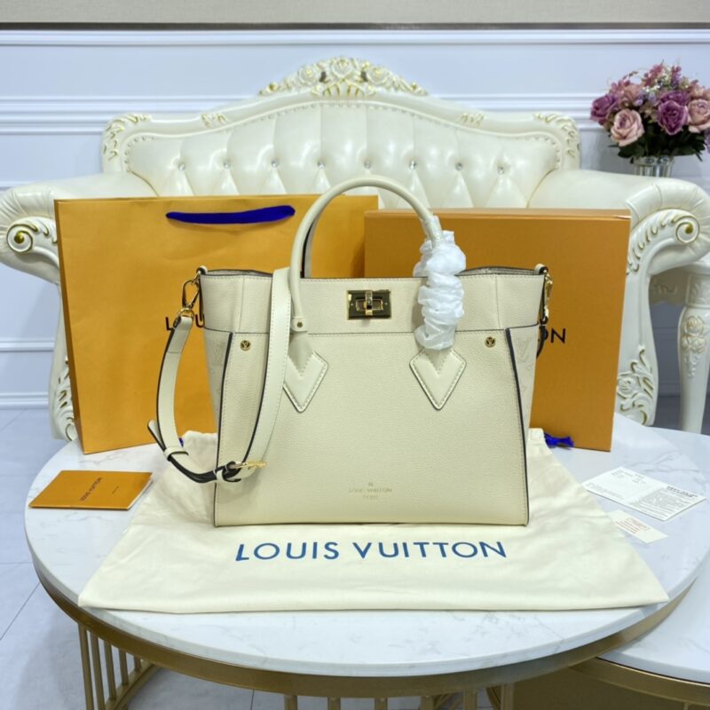Replica Louis Vuitton On My Side All White