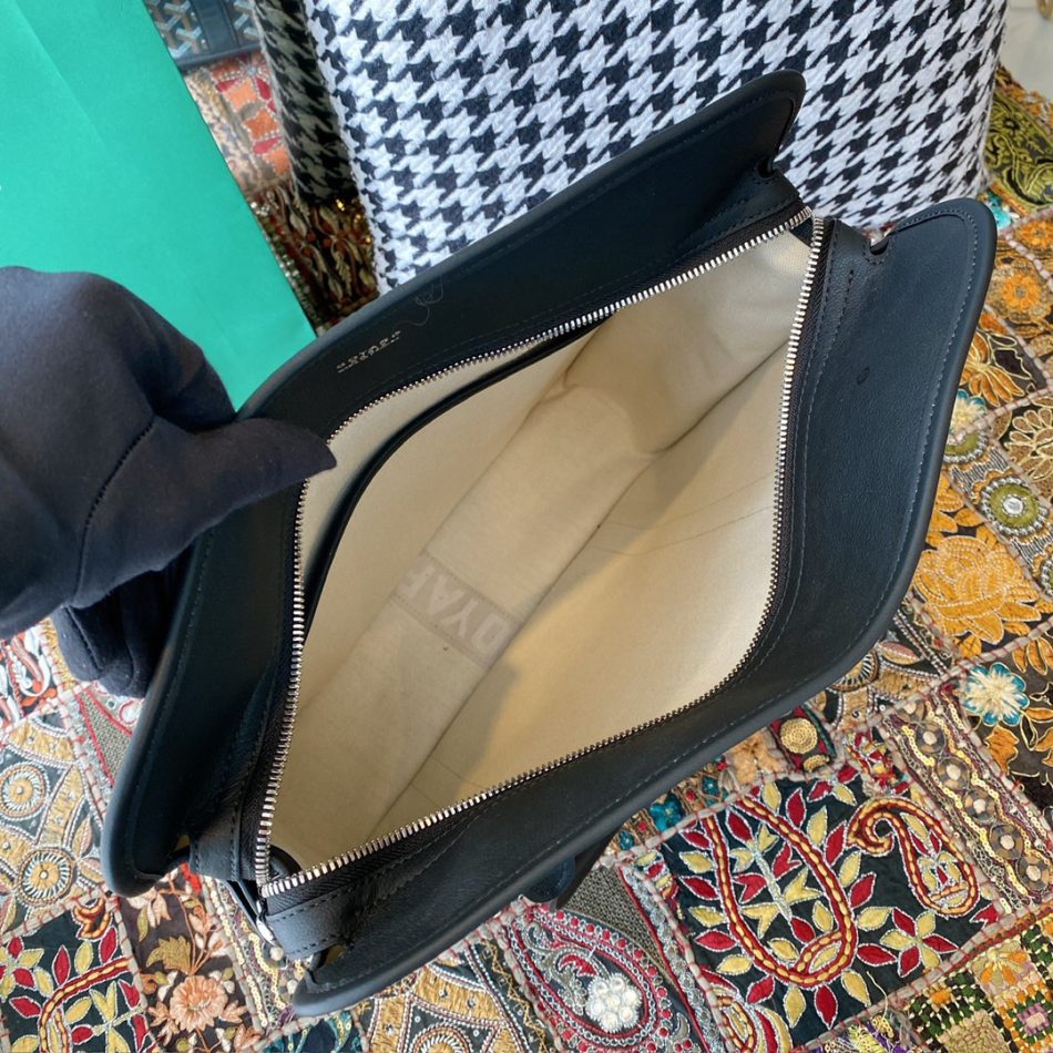 Goyard Bourgogne Bag — Premium Wine Carrier Dupe