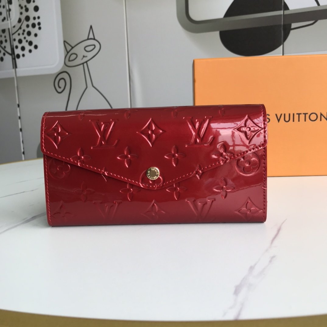 Louis Vuitton Sarah Wallet Monogram Red 19Cm