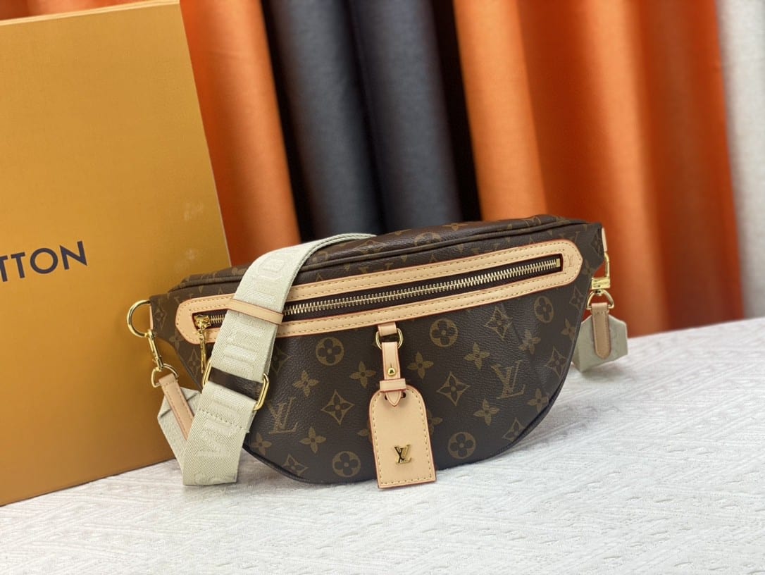 Louis Vuitton High Rise Monogram 38Cm M46784