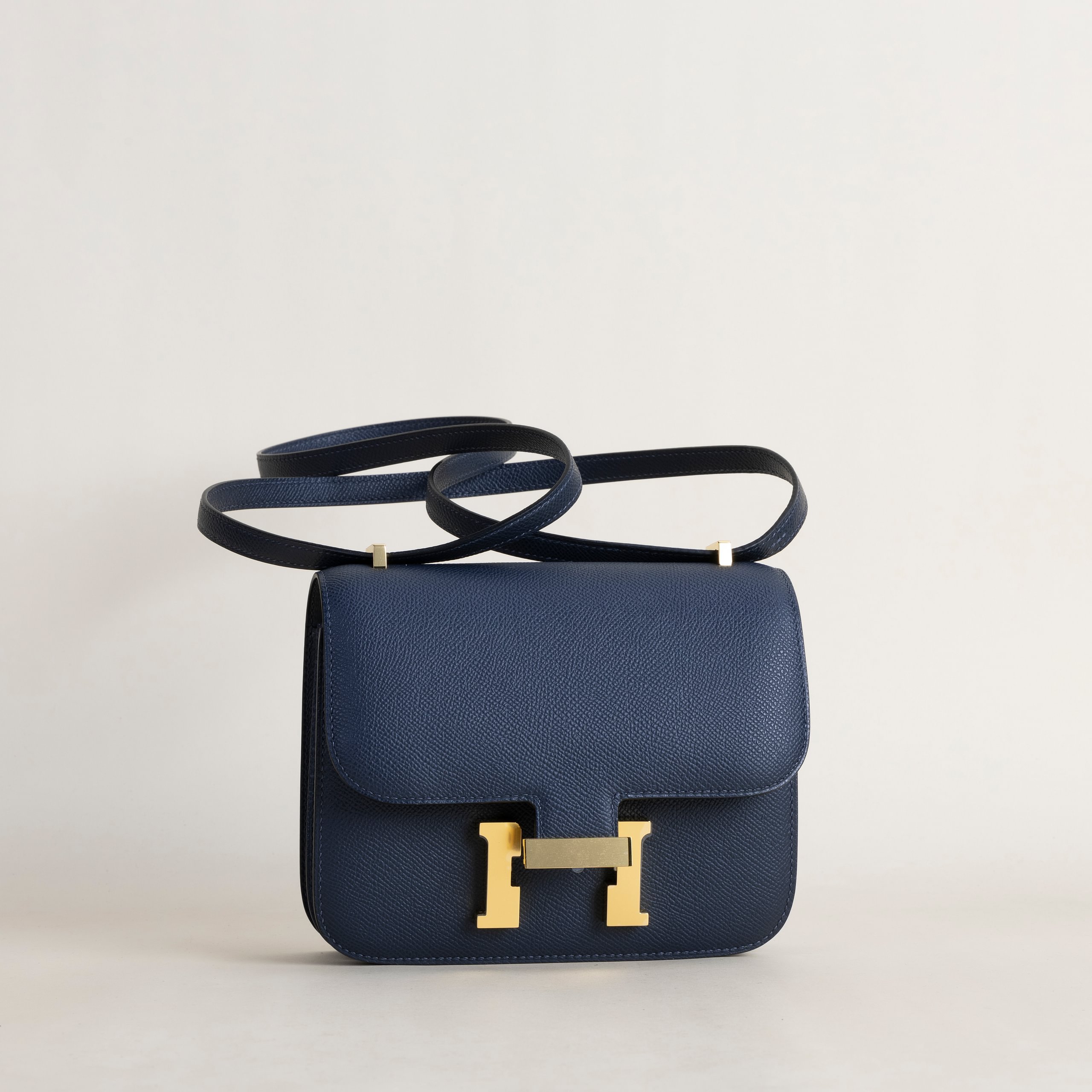 Constance 18 epsom blue nuit GHW