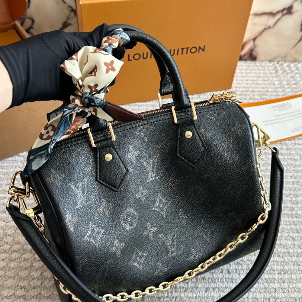 Louis Vuitton Speedy Bandoulière 25 Black 25Cm M26486