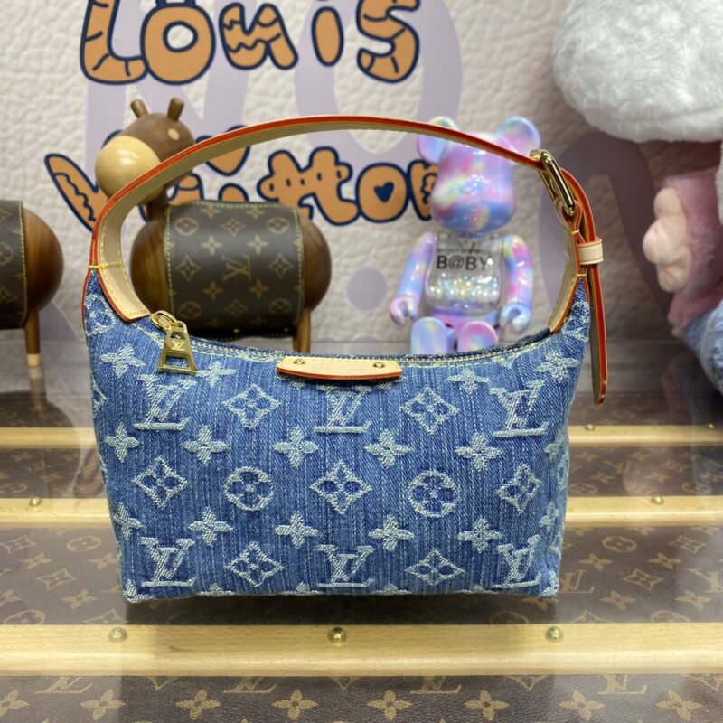 Replica Louis Vuitton Hills Pochette