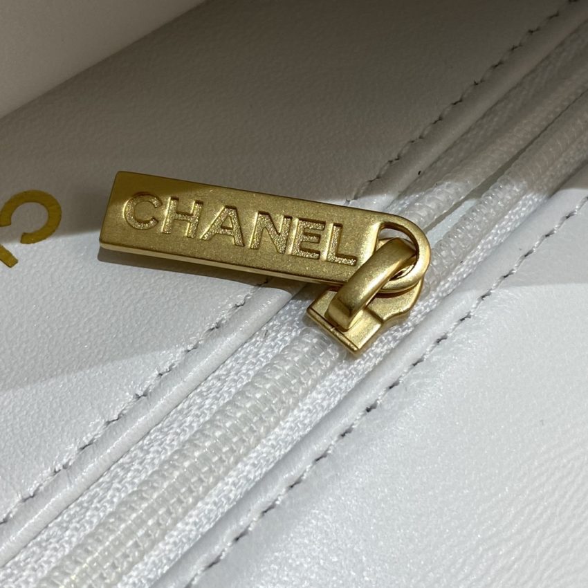 CHANEL 22P Enamel Bag White
